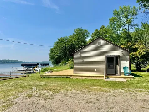 47209 Franklin Court Pelican Rapids MN 56572