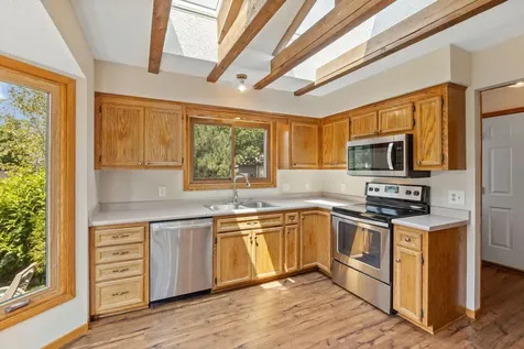 8064 Lower 147th Street W Apple Valley MN 55124