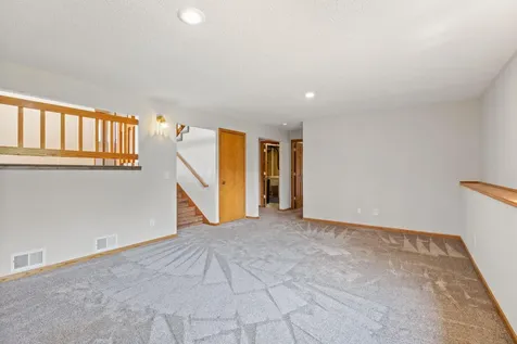 8064 Lower 147th Street W Apple Valley MN 55124