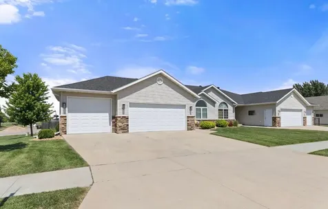 3410 Village Green Drive Moorhead MN 56560