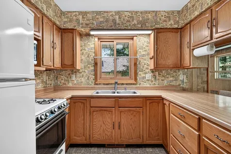 3974 Woodview Drive Vadnais Heights MN 55127
