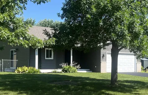1300 Honeysuckle Lane SE Cambridge MN 55008
