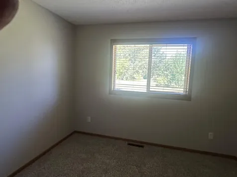 1300 Honeysuckle Lane SE Cambridge MN 55008