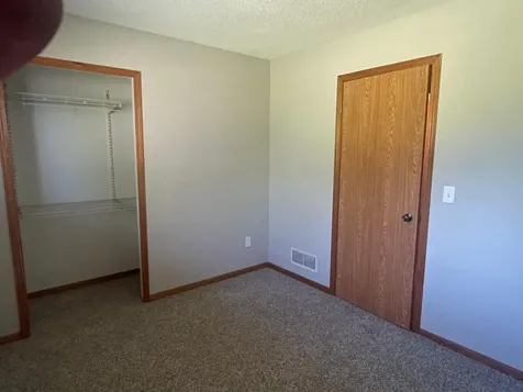 1300 Honeysuckle Lane SE Cambridge MN 55008
