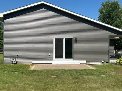 1300 Honeysuckle Lane SE Cambridge MN 55008