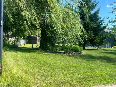 1300 Honeysuckle Lane SE Cambridge MN 55008
