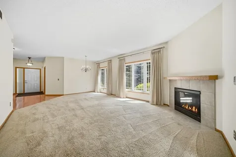 2701 Village Drive Faribault MN 55021