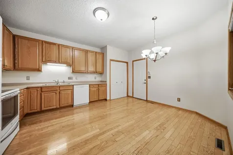2701 Village Drive Faribault MN 55021