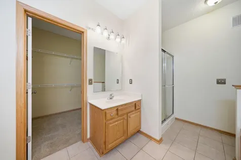 2701 Village Drive Faribault MN 55021