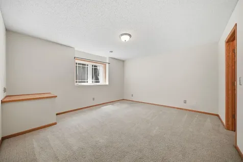 2701 Village Drive Faribault MN 55021