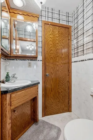 229 8th Avenue SE Osseo MN 55369