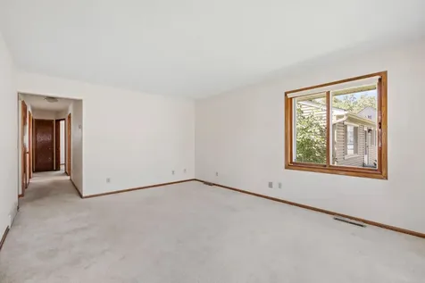 229 8th Avenue SE Osseo MN 55369