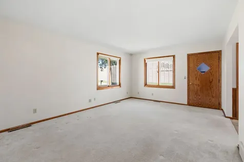 229 8th Avenue SE Osseo MN 55369