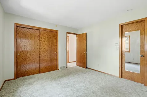 229 8th Avenue SE Osseo MN 55369