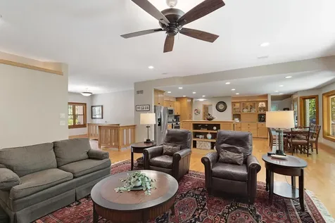 2934 Canyon Road Chaska MN 55318
