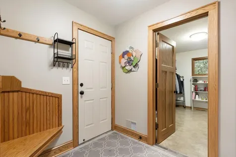 2934 Canyon Road Chaska MN 55318