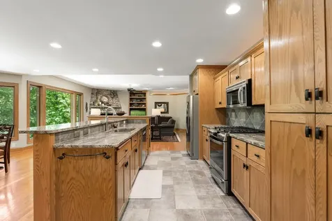 2934 Canyon Road Chaska MN 55318