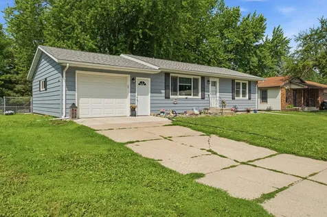 1213 3rd Street NW Waseca MN 56093