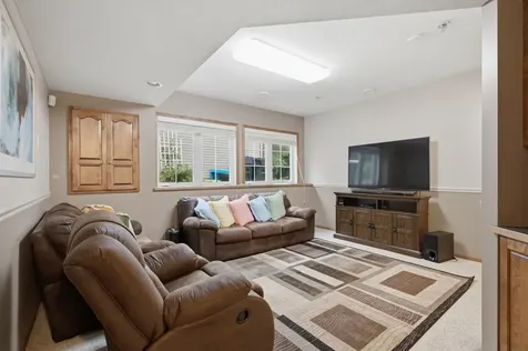 15016 Viewcrest Lane Burnsville MN 55306