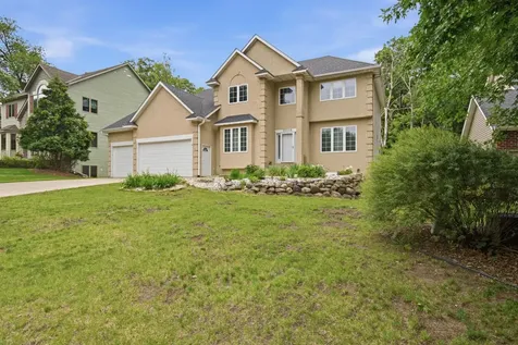 15016 Viewcrest Lane Burnsville MN 55306