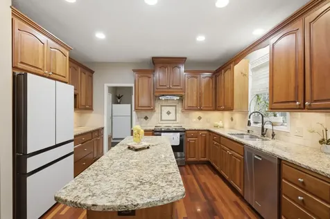 15016 Viewcrest Lane Burnsville MN 55306