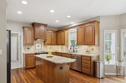 15016 Viewcrest Lane Burnsville MN 55306
