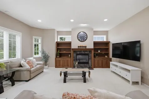 15016 Viewcrest Lane Burnsville MN 55306
