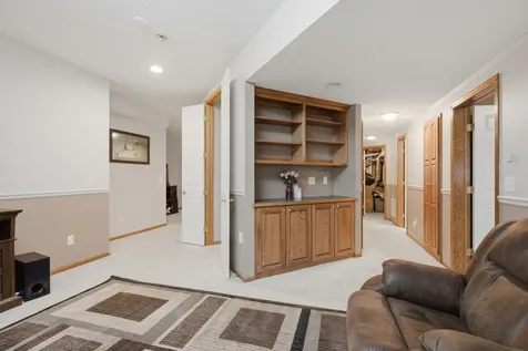15016 Viewcrest Lane Burnsville MN 55306