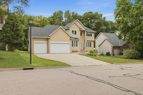 15016 Viewcrest Lane Burnsville MN 55306