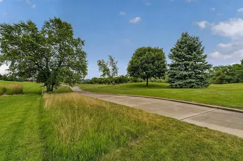605 Somerby Parkway NE Byron MN 55920