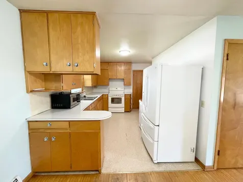 402 N Van Buren Avenue Springfield MN 56087