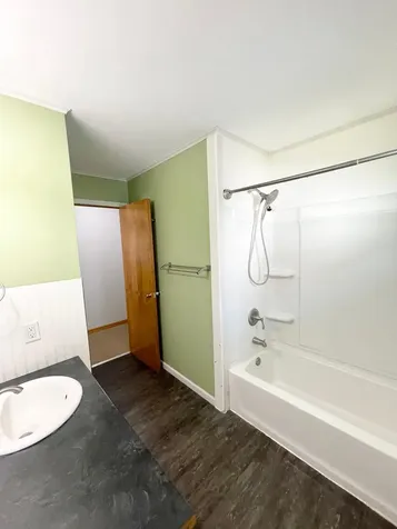 402 N Van Buren Avenue Springfield MN 56087
