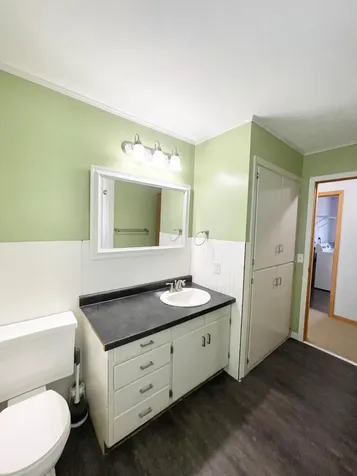 402 N Van Buren Avenue Springfield MN 56087