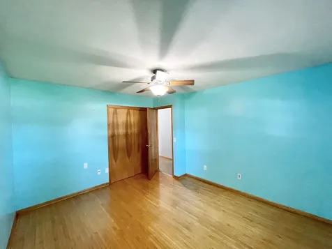 402 N Van Buren Avenue Springfield MN 56087