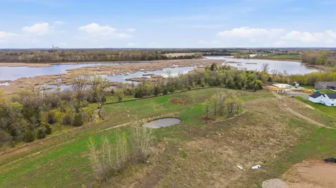 Xxxx Hunter Lake Drive Clear Lake MN 55319