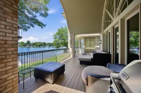 19520 W Tri Oak Circle NE East Bethel MN 55092