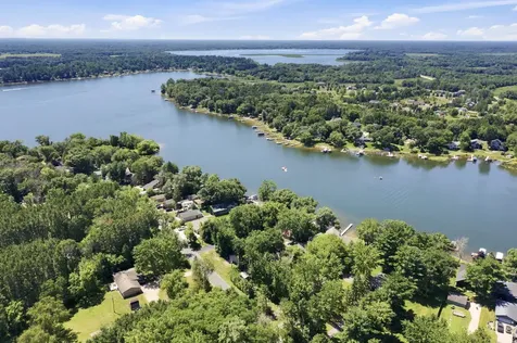 19520 W Tri Oak Circle NE East Bethel MN 55092