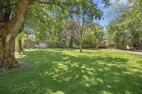 19520 W Tri Oak Circle NE East Bethel MN 55092