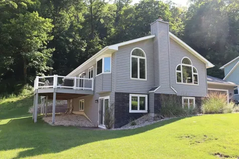 395 Pleasant Hill Drive Winona MN 55987