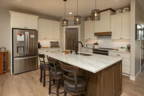 162 Sandstone Drive NW Eyota MN 55934