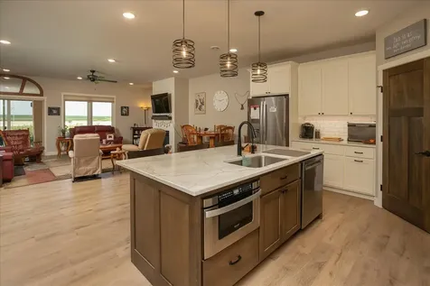 162 Sandstone Drive NW Eyota MN 55934