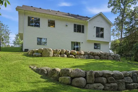 13763 9th Avenue S Zimmerman MN 55398