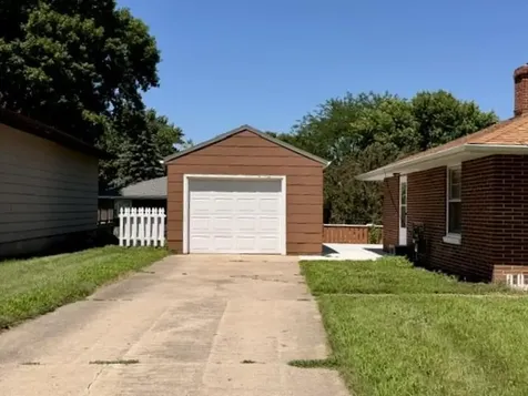 830 6th Street Windom MN 56101