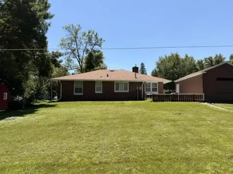 830 6th Street Windom MN 56101