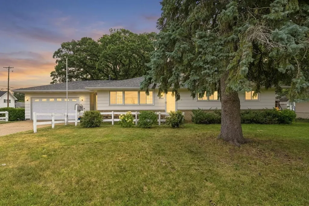 4855 7th Street NE Columbia Heights MN 55421