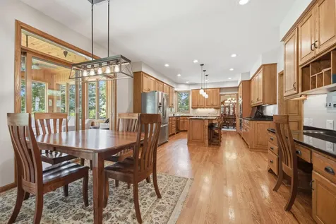 699 Bridle Ridge Road Eagan MN 55123