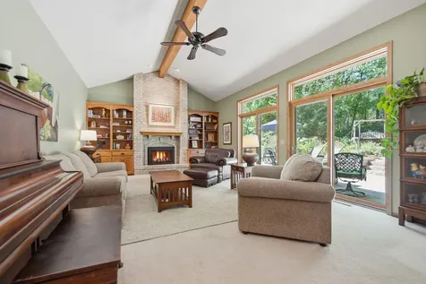 699 Bridle Ridge Road Eagan MN 55123