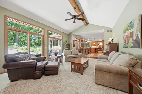 699 Bridle Ridge Road Eagan MN 55123