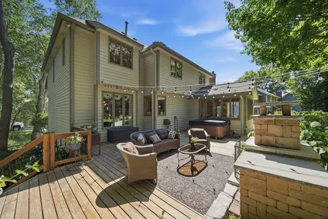 699 Bridle Ridge Road Eagan MN 55123
