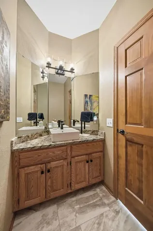 699 Bridle Ridge Road Eagan MN 55123